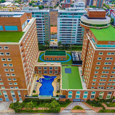 巴兰基亚达恩卡尔顿酒店 外观 照片 Aerial view of the complex