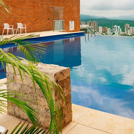 巴兰基亚达恩卡尔顿酒店 外观 照片 Infinity pool